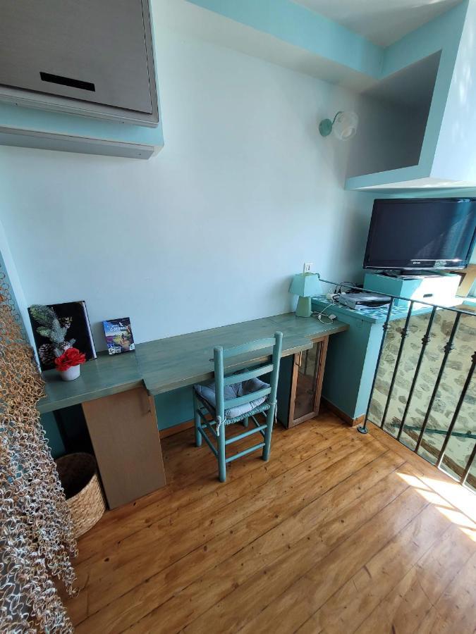 Gite Milly - 2 Studios En Coeur De Ville Екстериор снимка