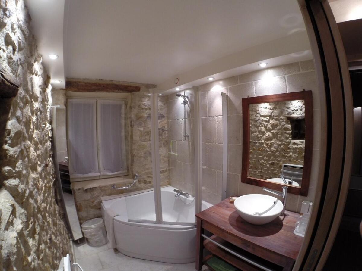 Gite Milly - 2 Studios En Coeur De Ville Стая снимка