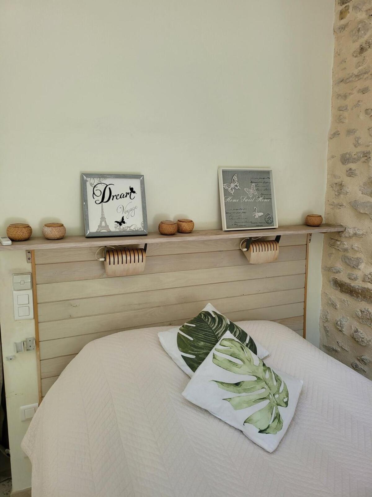 Gite Milly - 2 Studios En Coeur De Ville Стая снимка